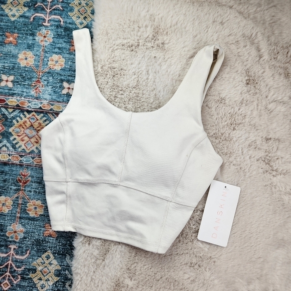 Danskin Tops - Danskin Sculpted Crop Top Small Birch BNWT